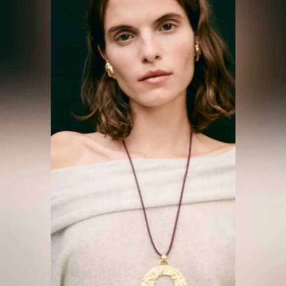 Zara Brown Corded Necklace With Textured Gold Plated Circle Charm New ✨✨🔥 - Picture 3 of 11